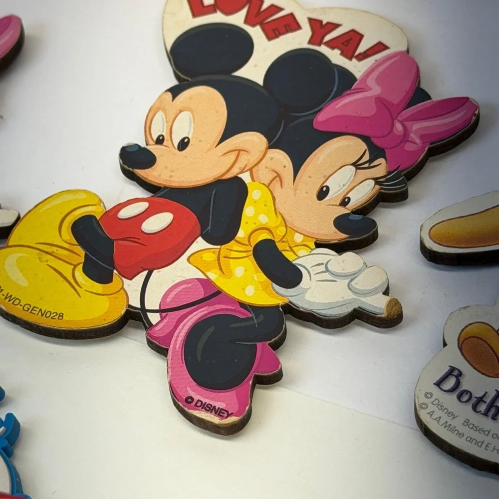 Lot of 11 M&M's & Disney Magnets Mickey Minnie Pooh Donald Duck Hand Sanitizer